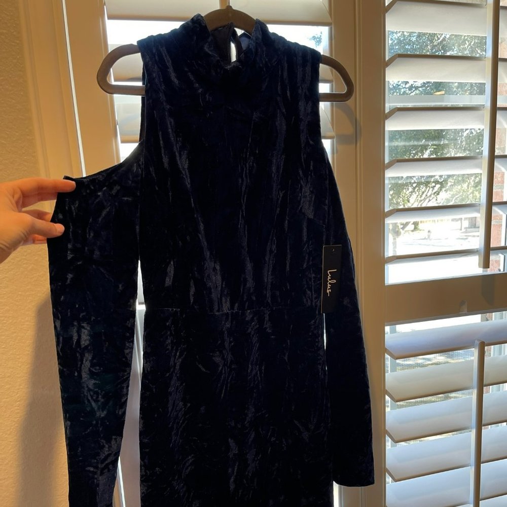 NWT Lulu's Navy Velvet Cut-out Shoulder Dress